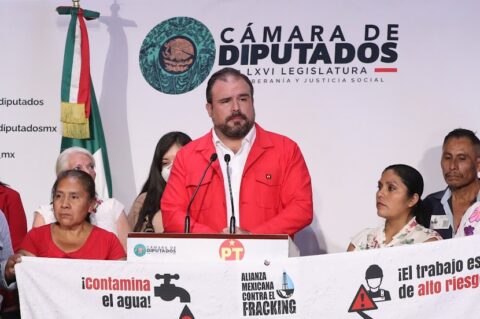 Adrián Naveda propone prohibir el fracking en la Constitución