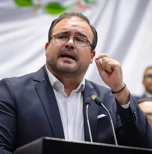 Naveda y Eli Morales asumen liderato del PT en Veracruz