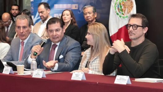 Armenta garantiza diálogo por Paseo de Campeones en Puebla