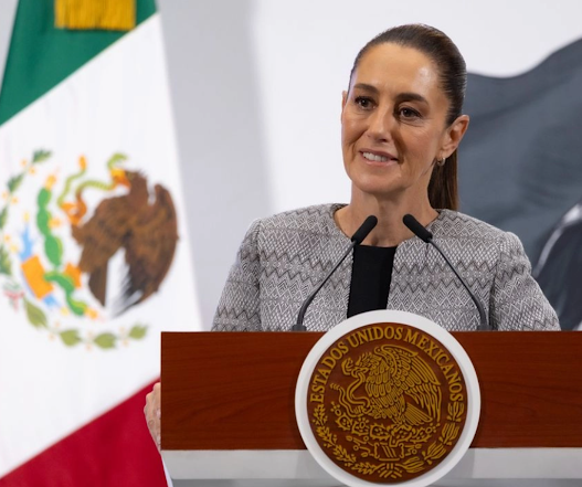 Sheinbaum destaca fortaleza del peso y menor riesgo país tras reforma