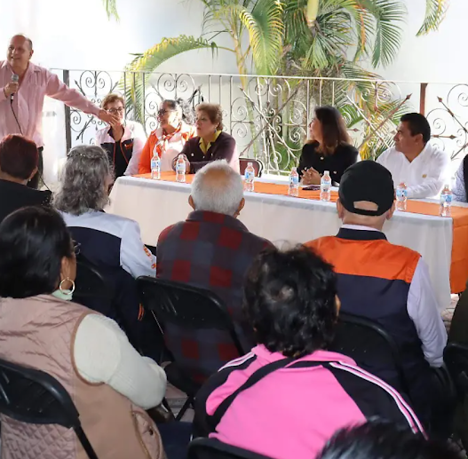 Maestros de Morelos advierten voto de castigo en 2027 por demandas