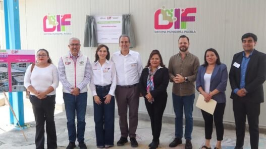Puebla inaugura 10 desayunadores escolares contra desnutrición