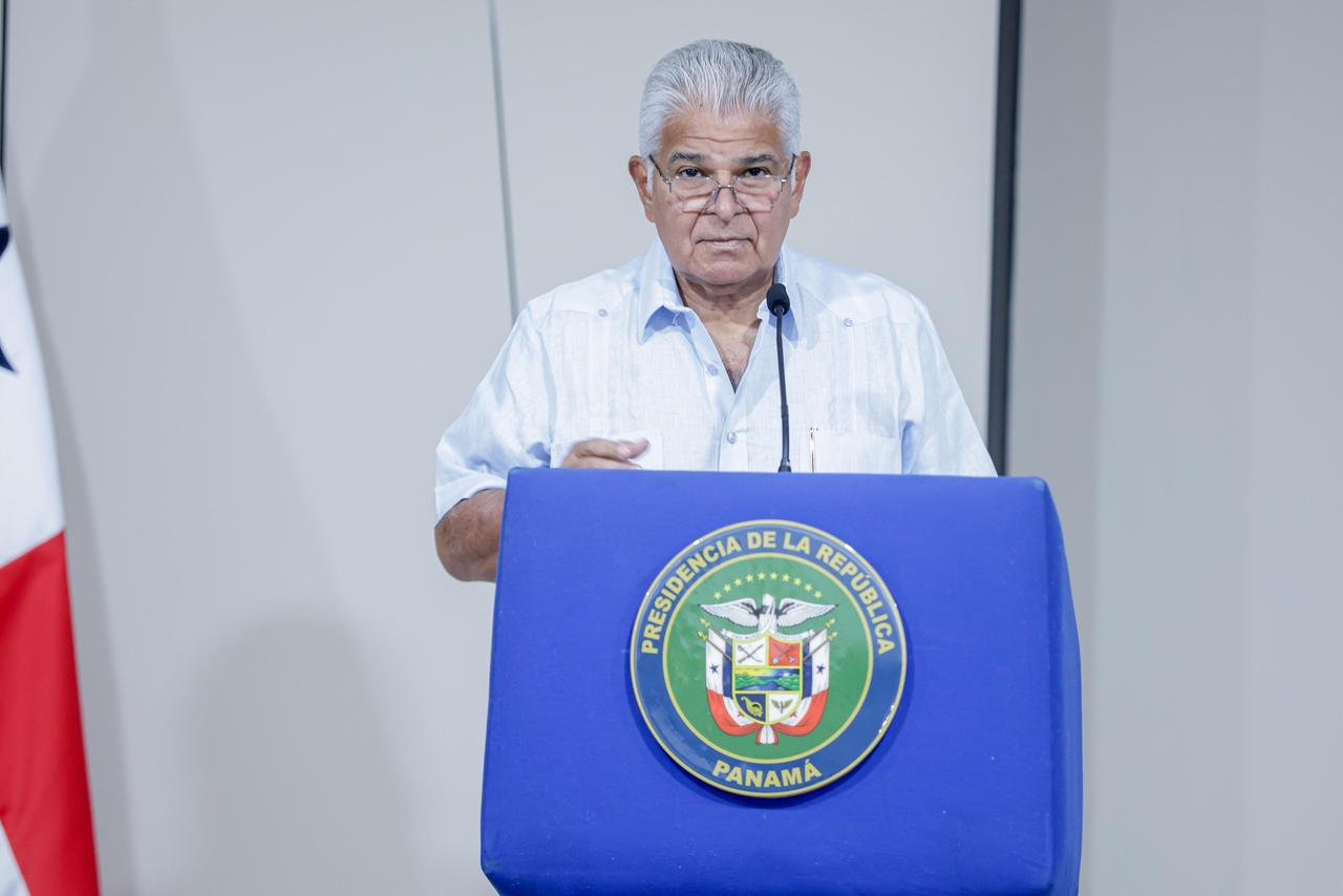 Panamá cumplirá meta fiscal en 2025 y conserva grado de inversión