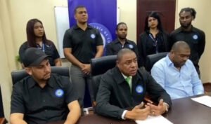 Colón elimina gerencias municipales y alerta por riesgo institucional